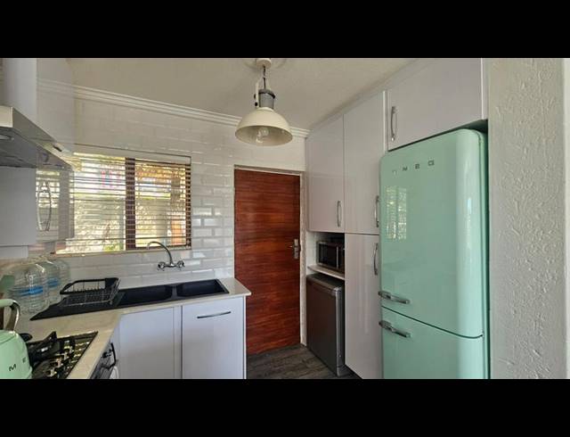 2 BEDROOM TOWNHOUSE FOR SALE IN MORNINGSIDE